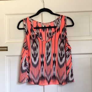 Fun & flowy Blush Boutique tank/blouse